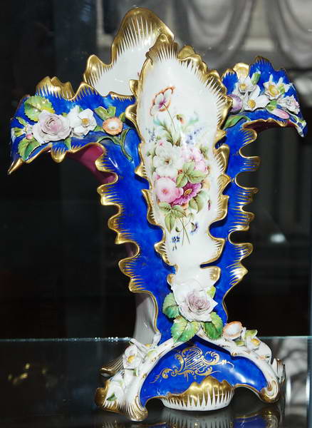 Декоративная ваза Фарфор, роспись, позолота XIX век