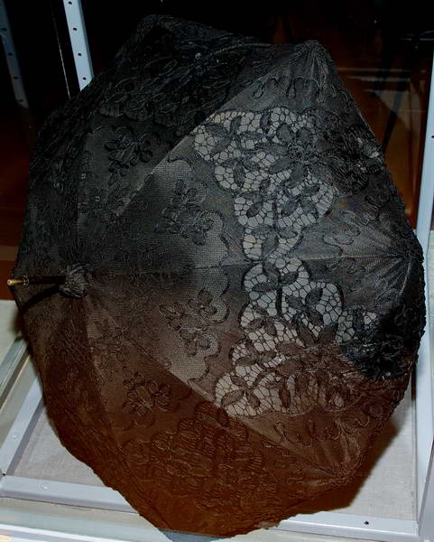 Зонтик дамский  XIX век металл, шелк, кружево